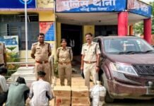 लग्ज़री XUV से हो रही थी शराब की तस्करी: चौरई पुलिस ने तीन आरोपियों को दबोचा – देशी विदेशी शराब सहित लाखों की…